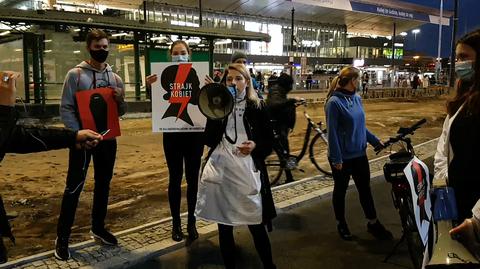 Protest kobiet w Warszawie 