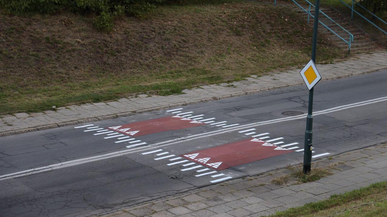 Kierowcy omijają progi na Solnej. Sypią się mandaty