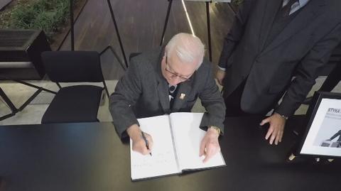 Lech Wałęsa wpisał się do księgi kondolencyjnej