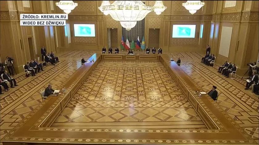 Aszchabad: stół, przy którym siedział Putin 