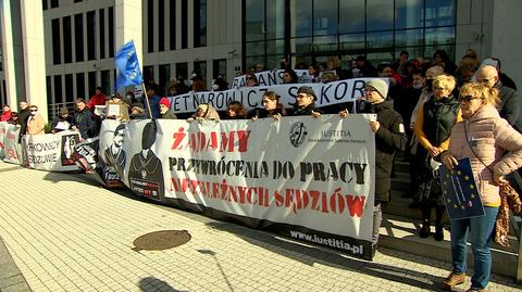 Krakowski protest w obronie sędziów odsuniętych od orzekania