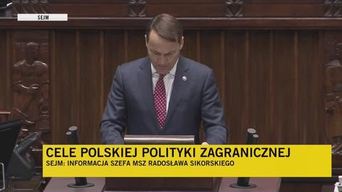 Sikorski: Polska mierzy się z różnymi formami agresji hybrydowej