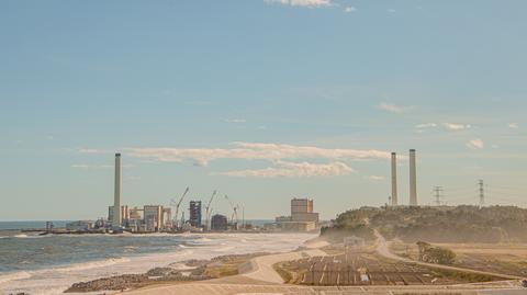 30.08.2015 | Strefa Fukushima z lotu ptaka. Skażone miasto widmo na zdjęciach Polaka