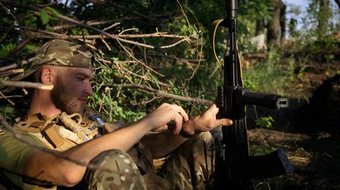 Ukraińska flaga nad miejscowością Czkałowske