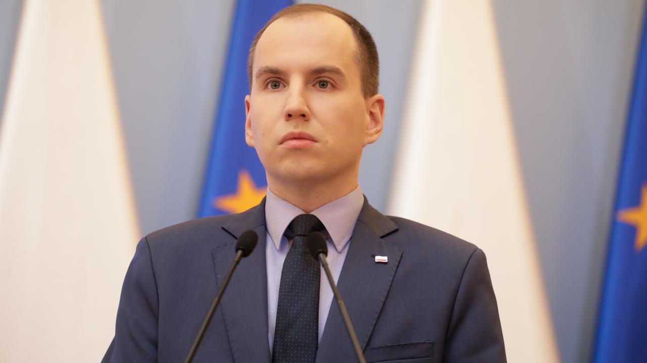 Wiceszef kancelarii Karola Nawrockiego o swoich dawnych słowach: nie będę się ich wstydził