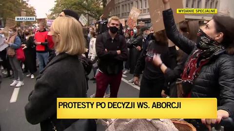 Zeszłoroczne protesty Strajku Kobiet odbywały się w różnych częściach kraju. Tak było 28 października w Warszawie 