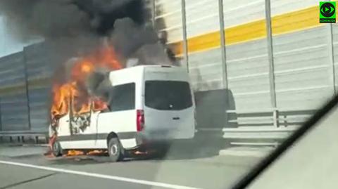 Pożar busa na autostradzie A1 niedaleko Grudziądza