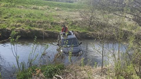 Kierowca wpadł do kanału Raduni w Gdańsku (materiał z 4.05.2022)
