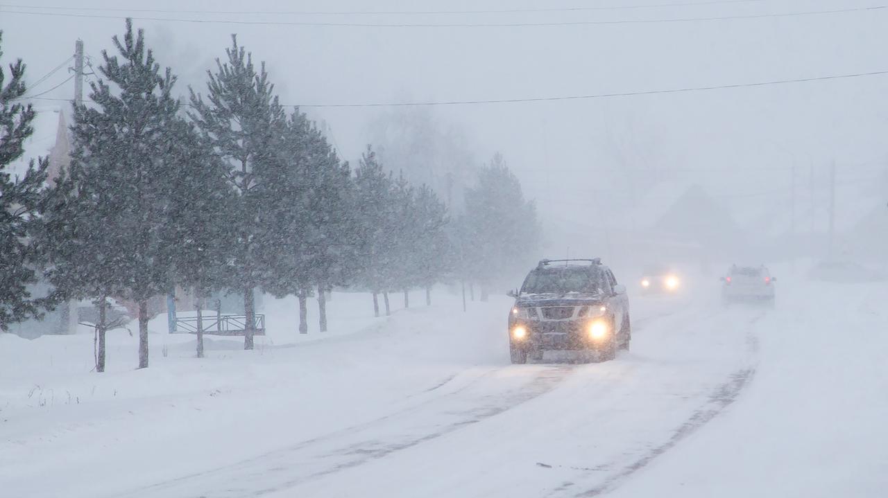 Zawieje, zamiecie i silny mróz. Ostrzeżenia IMGW