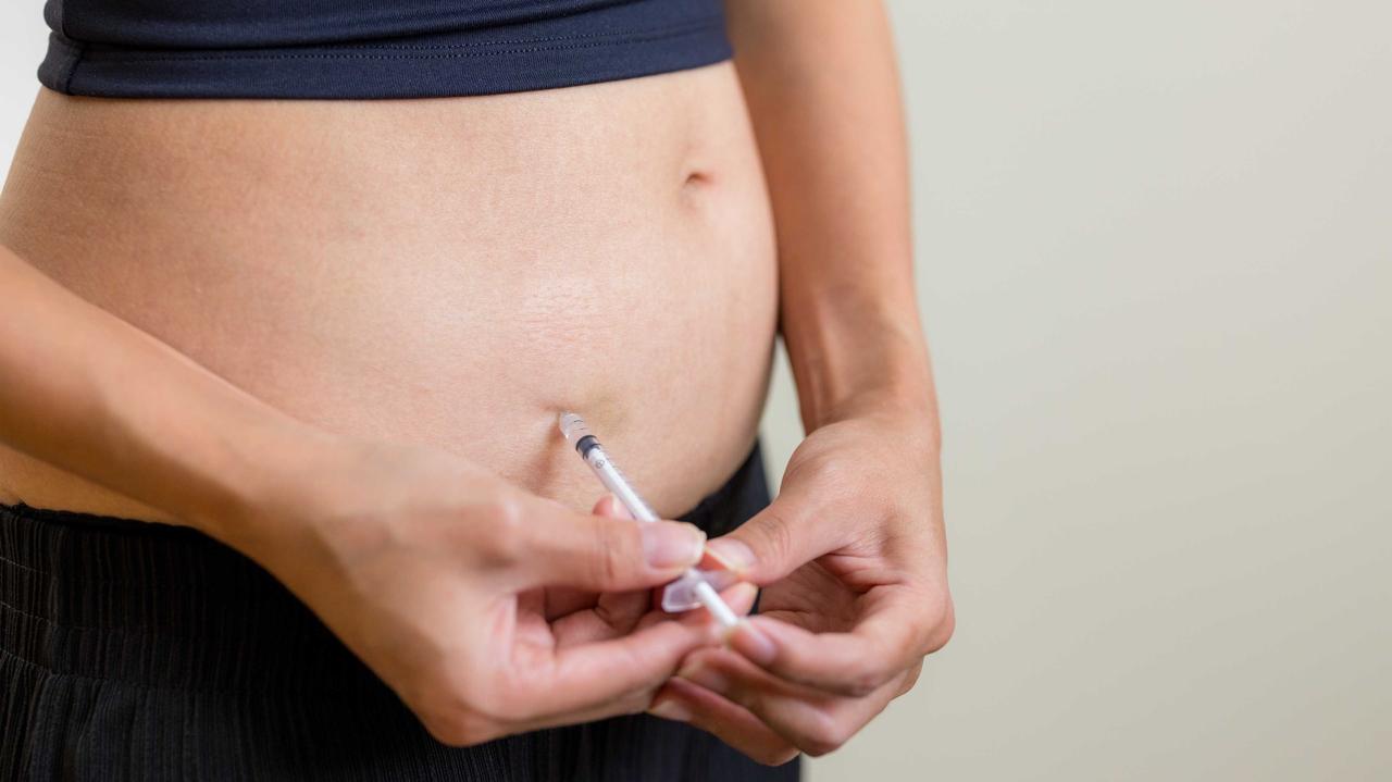 MZ chce udostępnić leki biologiczne w aptekach — koniec jazdy do szpitala