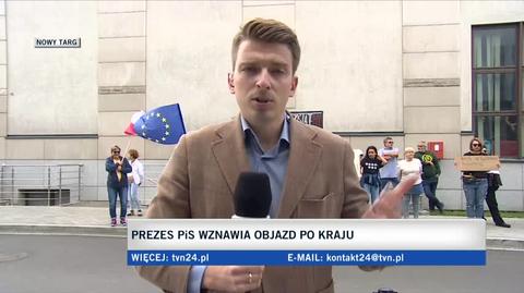 Kaczyński wznowił objazd po Polsce. Część chętnych nie mogła wejść na spotkanie, odbył się także protest