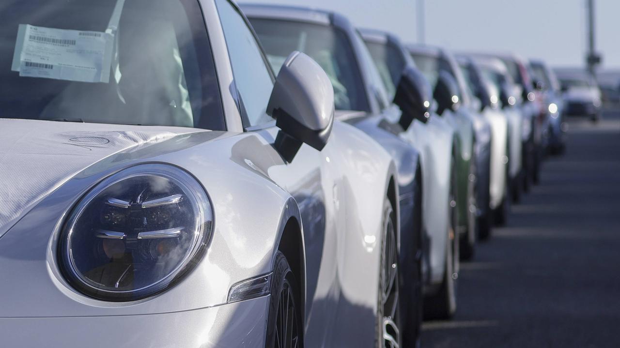 Porsche Set to Double Layoffs to 10,000 Jobs Cut Amid VW Group Restructuring