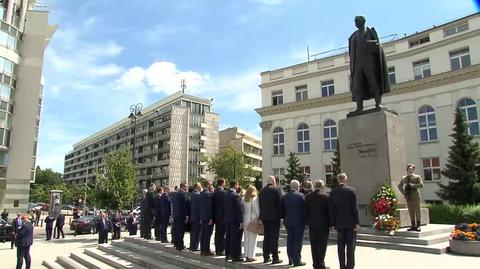 Prezydent Andrzej Duda złożył kwiaty przed pomnikiem Wincentego Witosa