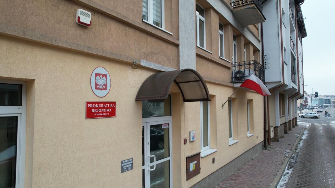 Dwulatek dostał się pod koła ciężarówki, zginął. Decyzja prokuratury