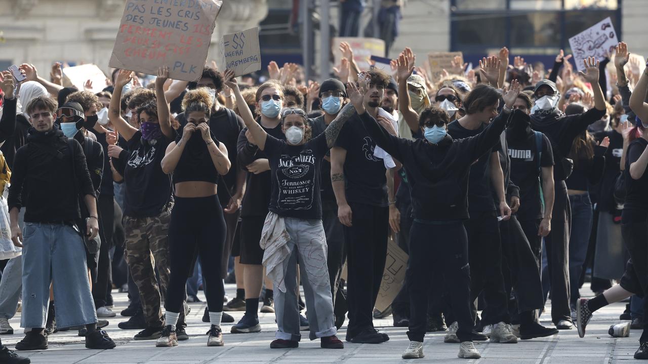 Protesty we Francji. Prezydent USA komentuje