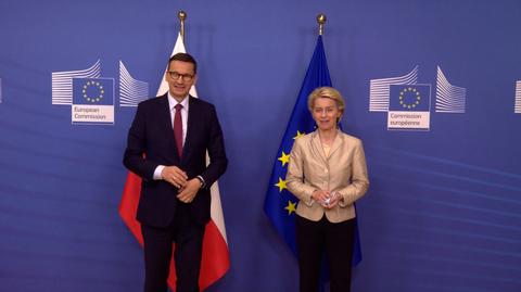 Powitanie Mateusza Morawieckiego przez przewodniczącą Komisji Europejskiej Ursulę von der Leyen w Brukseli 