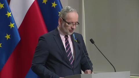 Niedzielski: Od 28 marca wprowadzamy dwa rozwiązania. Pierwsze to zniesienie obowiązku noszenia maseczek