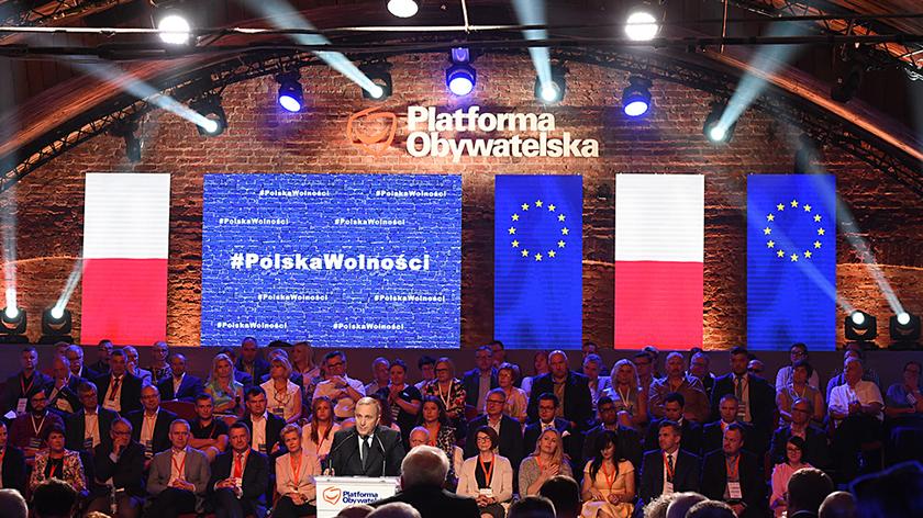 Schetyna: nie spodziewaliśmy się, że władza PiS może być tak zła dla Polski
