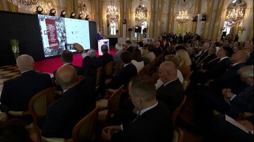 Morawiecki: ten raport może służyć prawdziwemu pojednaniu polsko-niemieckiemu, prawdziwemu naprawieniu szkód