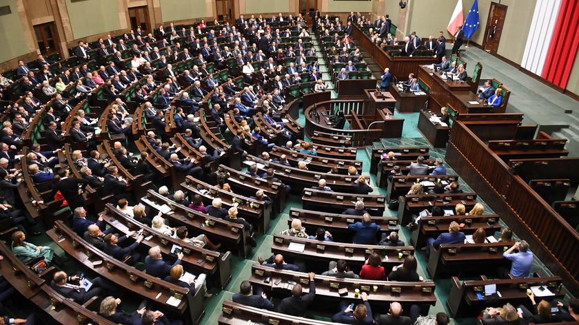 Sejm uchwalił ustawę w sprawie szczególnych rozwiązań związanych z koronawirusem