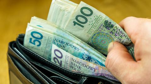 Inflacja i spłaszczenie wynagrodzeń. Ekonomiści wskazują na efekty uboczne wzrostu płacy minimalnej