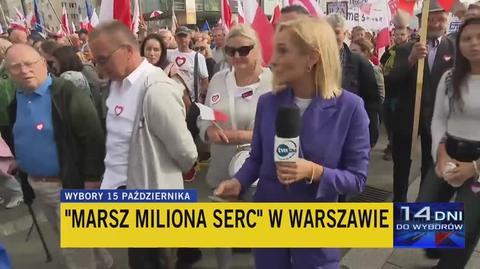 "To jest morze ludzi. Mijają nas całe rodziny, całe pokolenia". Relacja Mai Wójcikowskiej