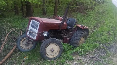Gmina Rudnik. Zatrzymali 29-latka, który zadzwonił na służby i powiedział, że przejechał go własny traktor. Był pijany (1.05.2023)