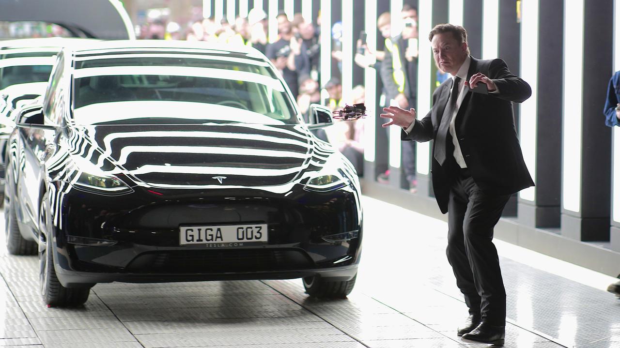 Elon Musk w Chinach zachęca do wprowadzenia samochodów autonomicznych