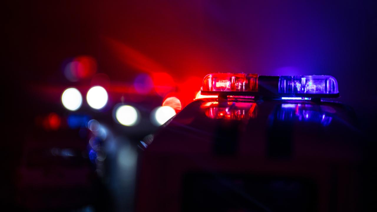 Statele Unite ale Americii.  Fiul șefului poliției din Nashville este suspectat de împușcarea a doi ofițeri.  O vânătoare de oameni este în desfășurare în Tennessee