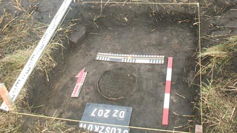 Skarb ze Słuszkowa: znaleziono garnek pełen monet z XI lub XII wieku