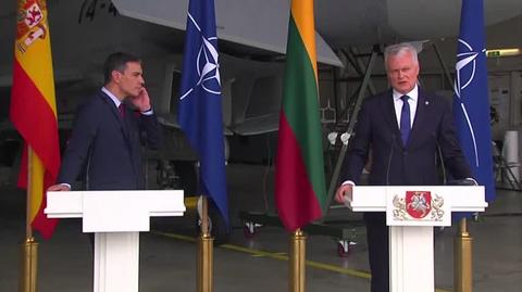 Konferencja premiera Hiszpanii i prezydenta Litwy przerwana przez start myśliwca