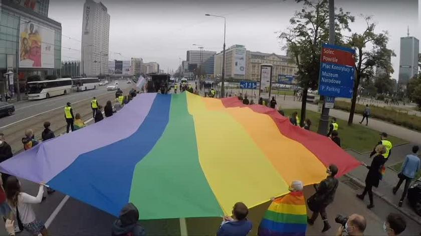 Wiec przeciwko nienawiści wobec osób LGBT w Warszawie 