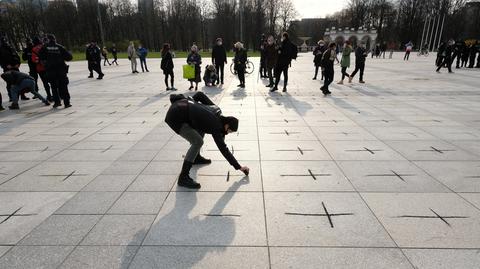 Próbowali złożyć wieniec przed pomnikiem Ofiar Tragedii Smoleńskiej