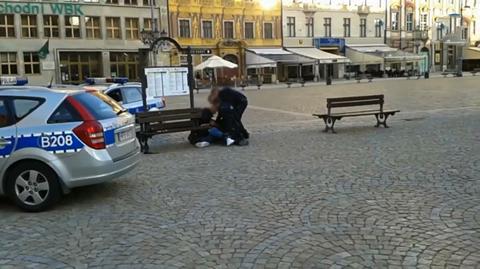 Zwolnienie policjanta i kontrola we wrocławskim komisariacie