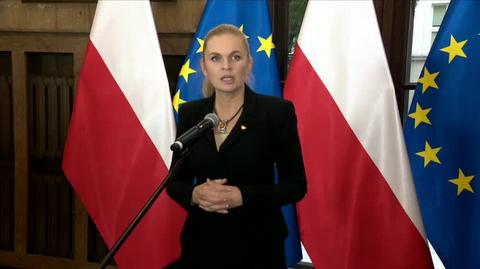 Ministerka edukacji Barbara Nowacka zaapelowała do nauczycieli, by na czas przerwy świąteczno-noworocznej nie zadawać uczniom prac domowych