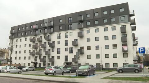 Opozycja i rządzący o problemach w dostępie do mieszkań