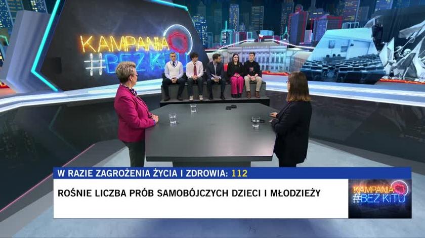 "#BezKitu campaign".  Hubert Maciejewski (Campus Polska Foundation) asks Agnieszka Kłopotek (PSL) a question.