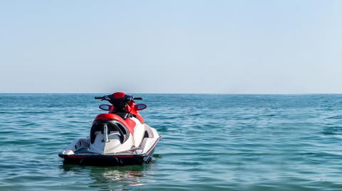 Pijany i bez wymaganych uprawnień kierował skuterem