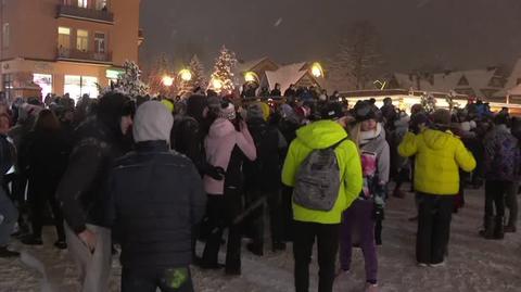 Tłum na Krupówkach w Zakopanem (nagranie archiwalne) (14.02.21)