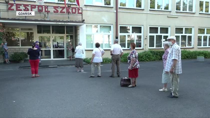 Otwarcie lokalu wyborczego w Gdańsku 