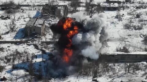Rosyjski czołg zniszczony przez siły ukraińskie. Nagranie