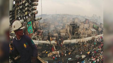 Ogień zmiótł jedną z najbiedniejszych dzielnic. 15 tys. bez dachu nad głową