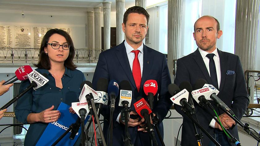 PO i Nowoczesna: działalność resortu sprawiedliwości zmierza do wyprowadzenia Polski z Unii Europejskiej