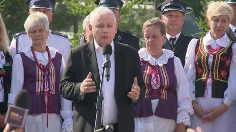 Kaczyński: nie musimy stać pod tęczową flagą, możemy stać pod biało-czerwoną
