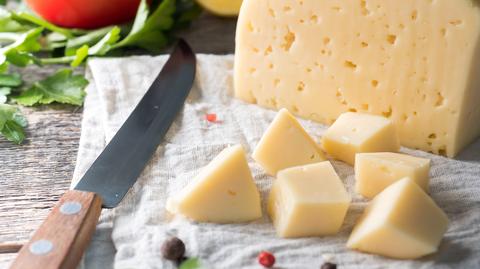 Kilka partii sera Cahills Farm Cheeses wycofywanych z obrotu