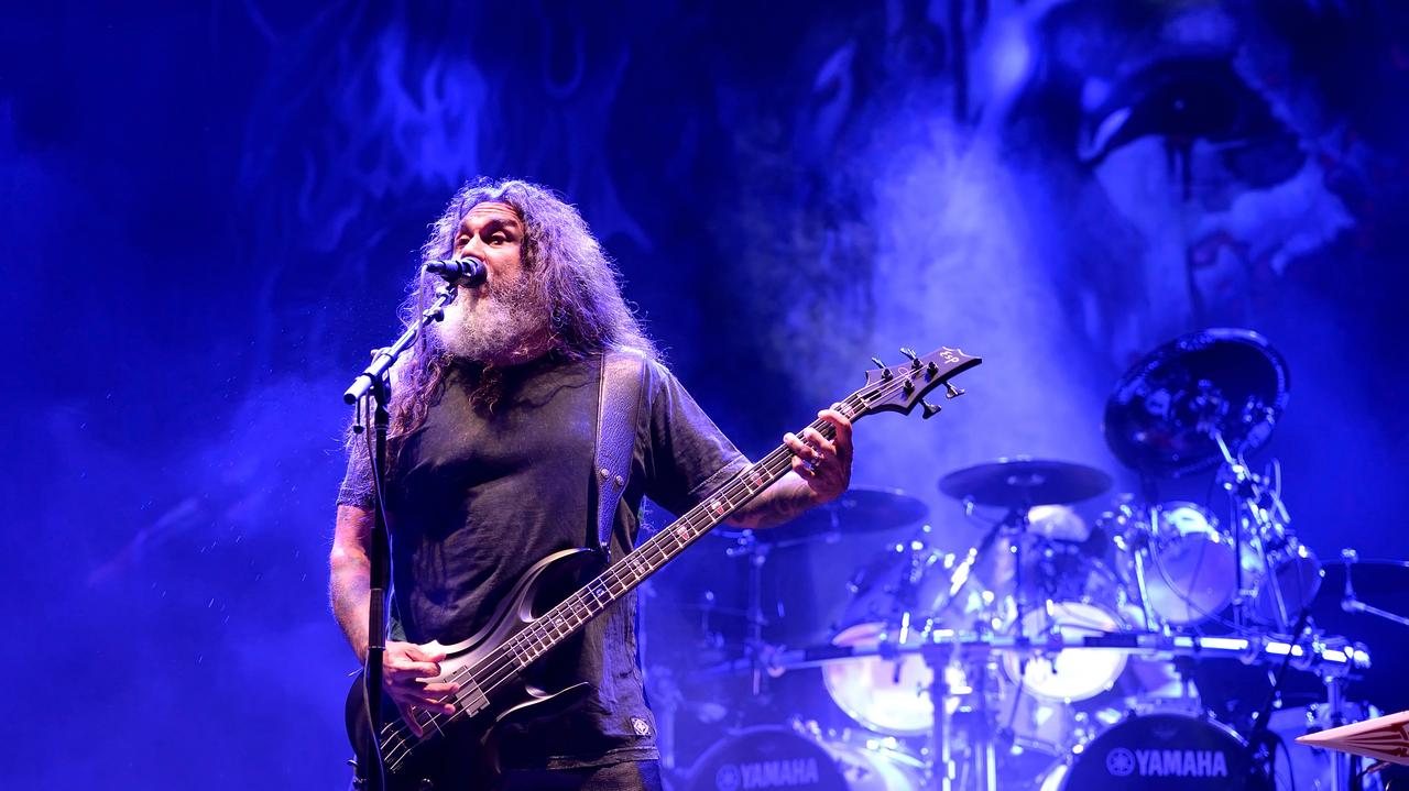 Music.  Slayer returns to the stage – announces concerts