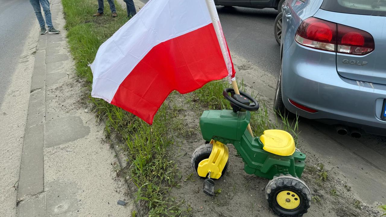 Protest rolników w Łodzi i Zgierzu. Zablokowane ważne skrzyżowania