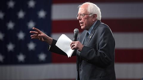 Sanders poparł Bidena