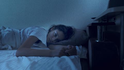 Zanieczyszczenie światłem wpływa na problemy ze snem