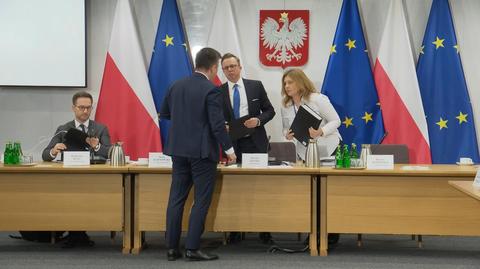 Komisja przerwała obrady, mają powstać opinie doradców na temat wyłączenia Jabłońskiego